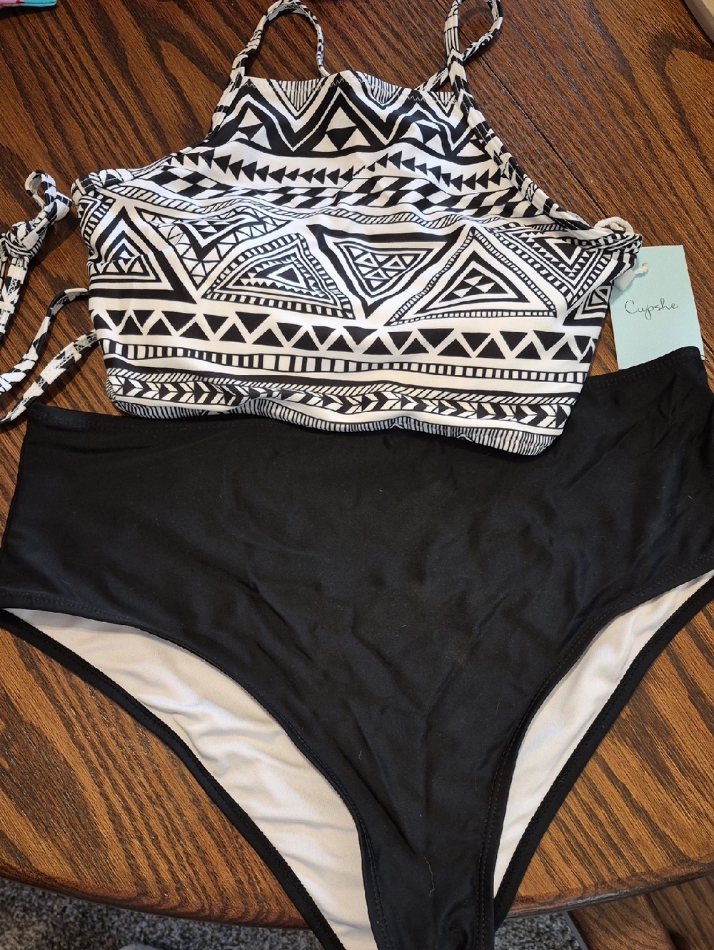 Cupshe Black & White Tribal High-Waist Bikini Set